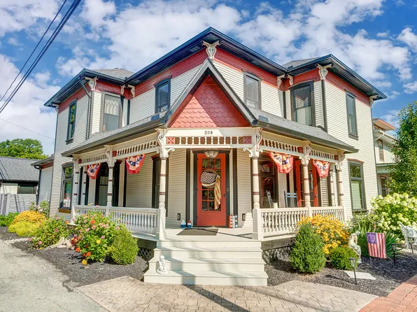 208 Detroit St, West Liberty, OH 43357