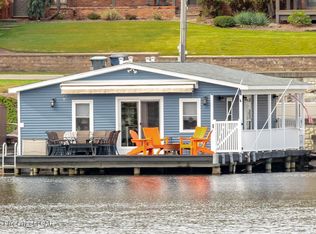 1258 Lakeside Dr, Harveys Lake, PA