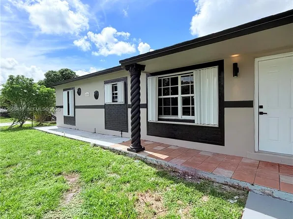 4492 NW 180th St, Miami Gardens, FL 33055