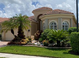 7190 Lorenzo Ln, Delray Beach, FL 33446