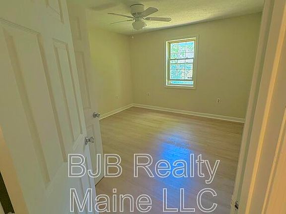 3rd image of 6 Oregon Ave APT 11