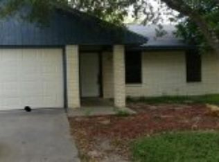 1205 Stonegate St, Alice, TX 78332