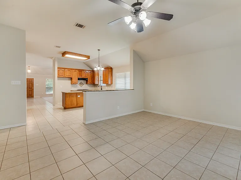 8404 Blacktail Trl — Photo 6
