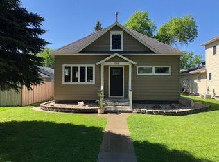 306 Pioneer Ave, Hayti, SD 57241