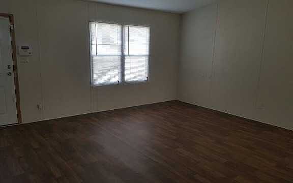 3rd image of 1104 Johns Dr