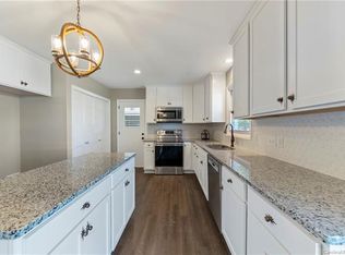 690 Fielding Rd, Charlotte, NC 28214