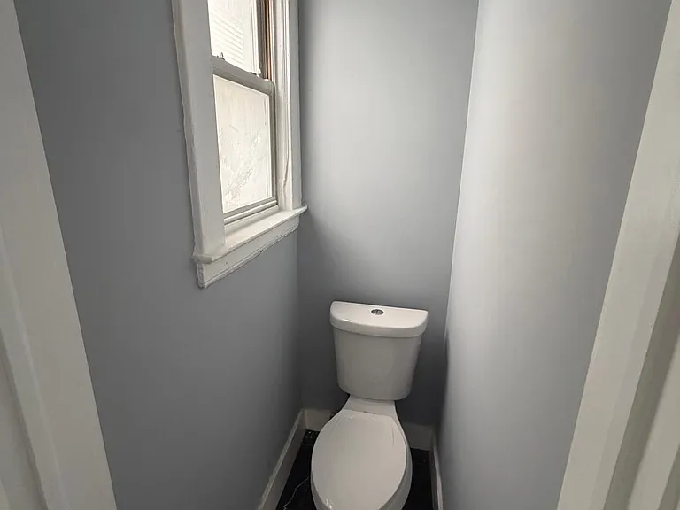 27 N 12th St #A — Photo 6