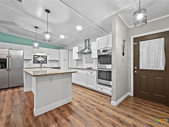 4th image of 102 Rivercrest St