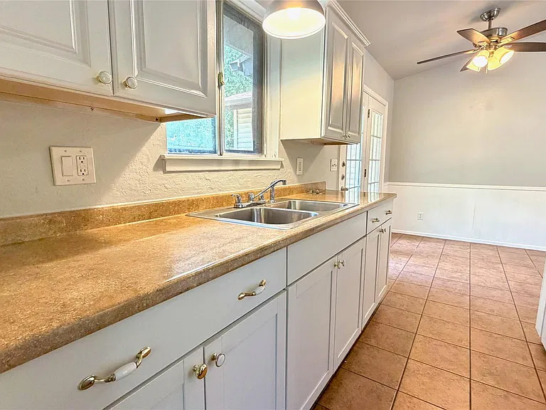 5213 Halmark Dr — Photo 7
