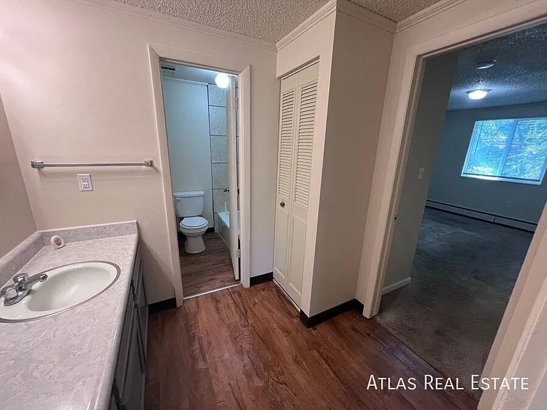 461 El Paso Blvd #J — Photo 6