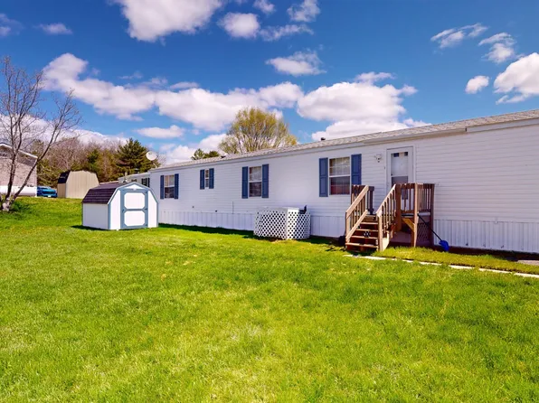 10 Sarah Avenue, Lewiston, ME 04240