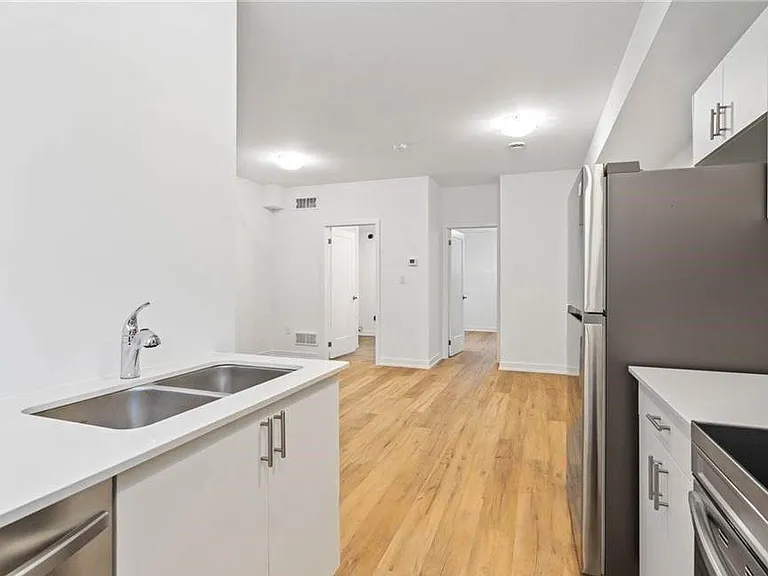 781 Clare Ave #214 — Photo 8