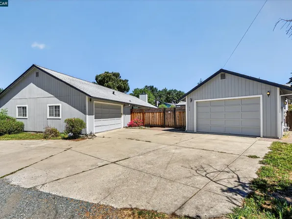 1836 Farm Bureau Rd, Concord, CA 94519