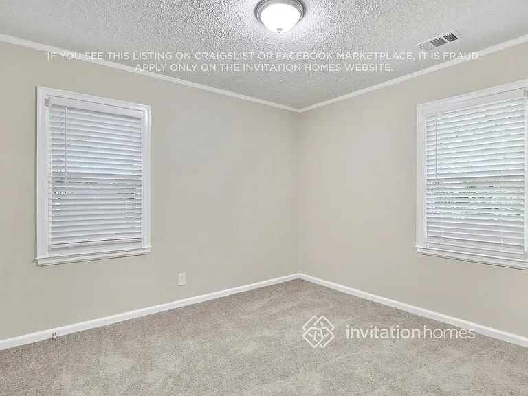 1372 E Forrest Ave — Photo 17