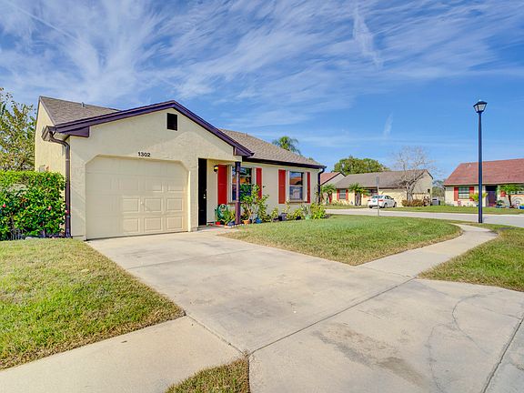 2nd image of 1302 SE Remington Court