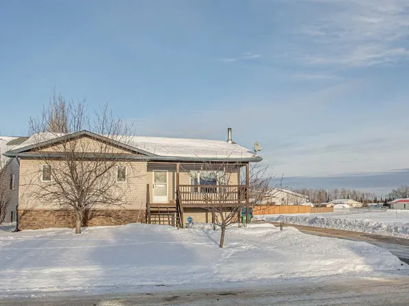 2 S Bjornson Ave, High Level, AB T0H 1Z0