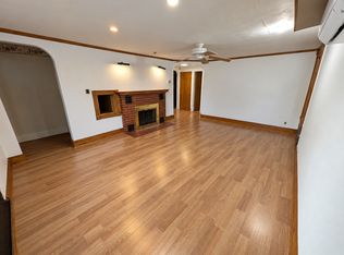 39 Pleasant View St, Methuen, MA 01844