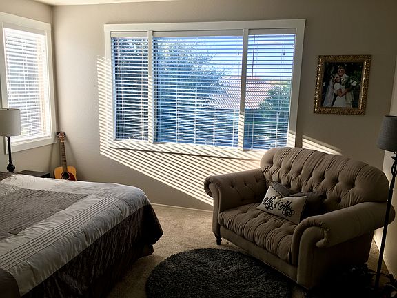 4th image of 3068 S Southwind Dr