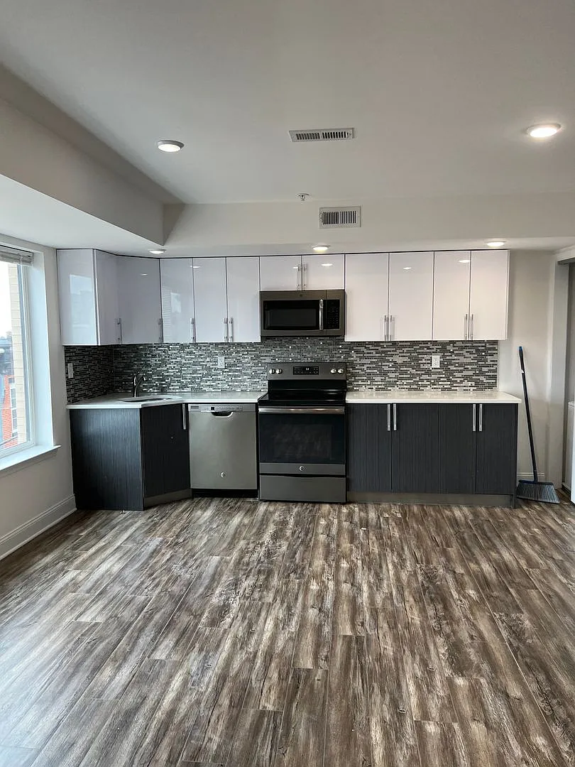 The Newkirk | Oversized Apartments in Brewerytown — Photo 2