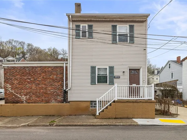 2842 Harcum Way S, Pittsburgh, PA 15203
