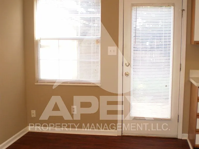 9130 Cedarpark Ln — Photo 9