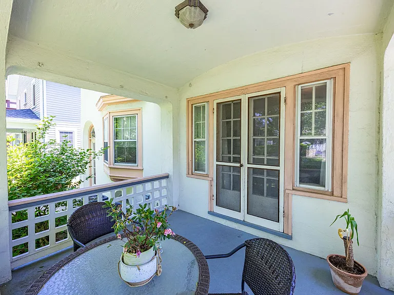 20 Calumet St — Photo 3