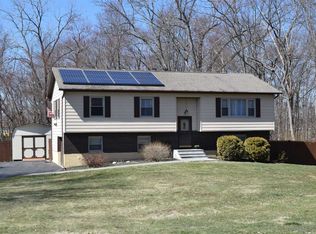 112 Brandy Ln, Wappingers Falls, NY