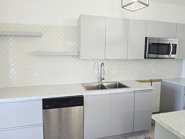 Carr #2 Urb. Villa Avelina — Photo 13