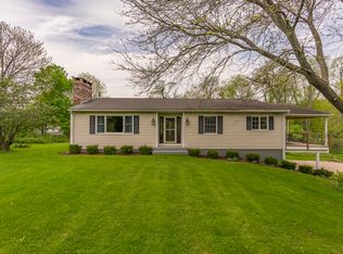 55 Chatfield Dr, Lakeville, CT 06039