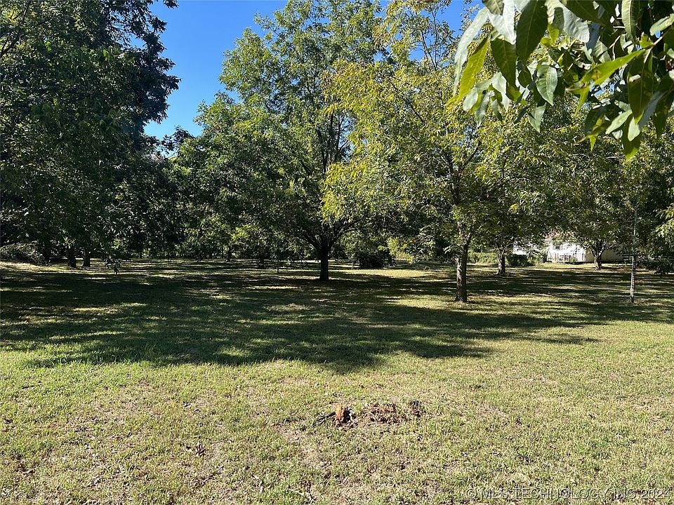 2nd image of E Mississippi St