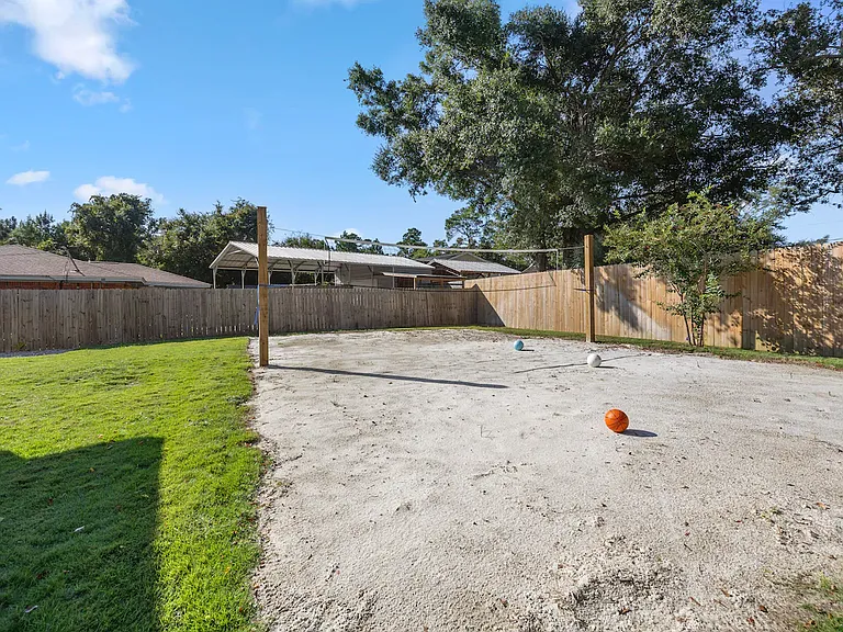 4320 Catherine St — Photo 38