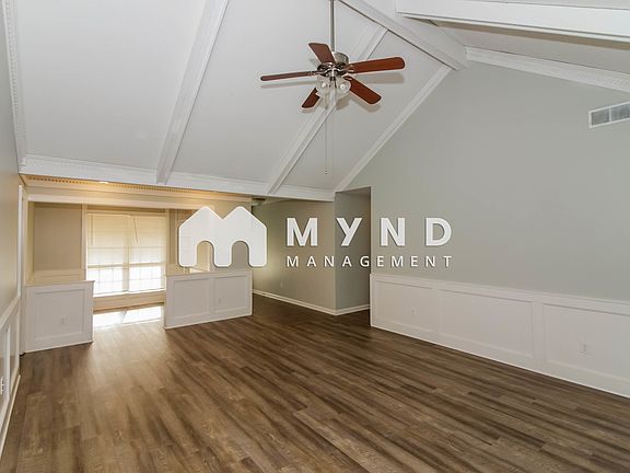 3rd image of 447 Griffon Dr