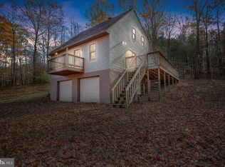 281 Knotty Pine Ln, Newport, PA 17074
