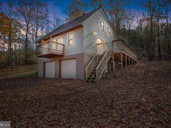 281 Knotty Pine Ln, Newport, PA 17074