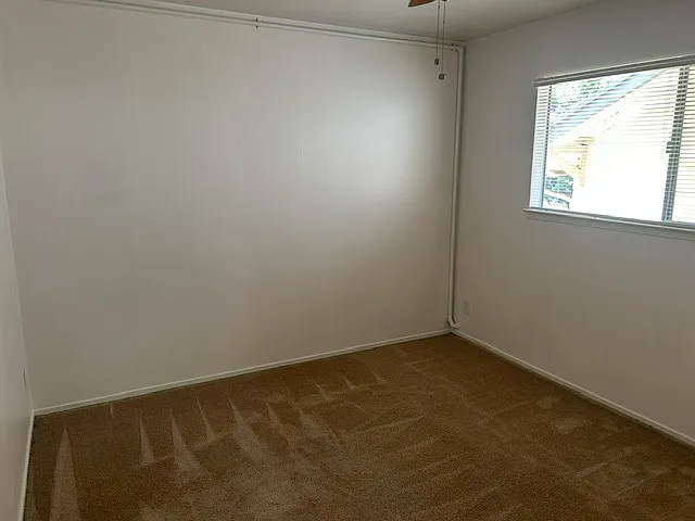 2523 G St #5 — Photo 6