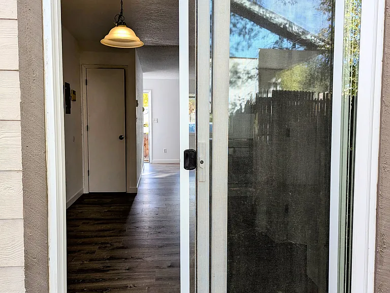 Aspen St — Photo 42