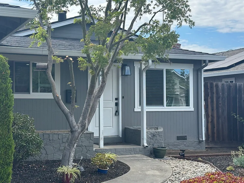 453 Coakley Dr