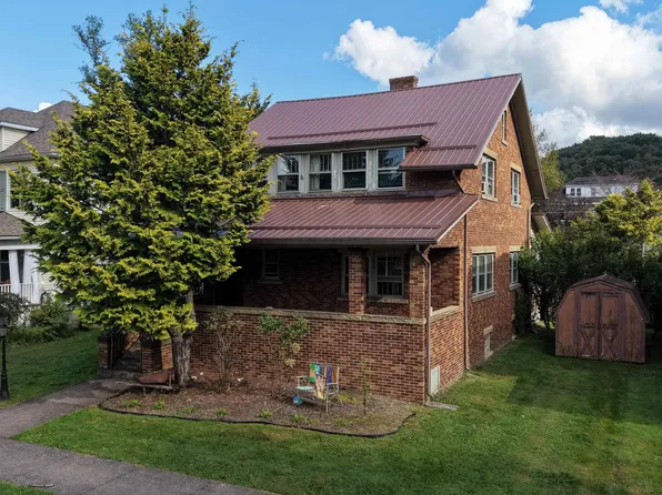 44 Cherry St, Elkins, WV 26241