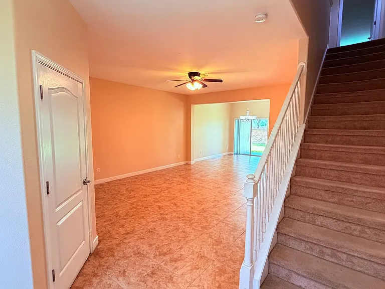 2832 Adelaide Ct — Photo 13