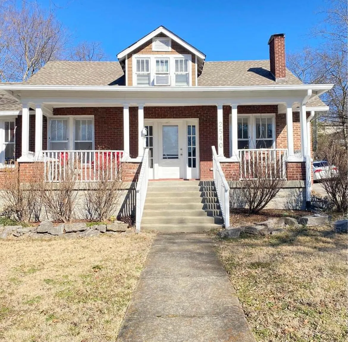 2540 Blair Blvd — Photo 1