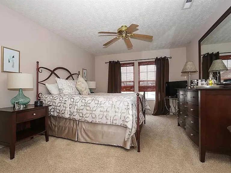 5602 Waterside Dr — Photo 12