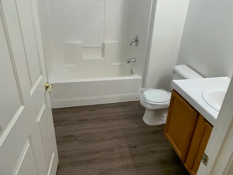 530 Yellow Meadow Ct — Photo 3