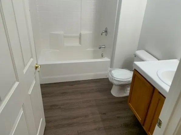 542 Yellow Meadow Court Bakersfield, CA 93308, 542 Yellow Meadow Ct Unit D, Bakersfield, CA 93308