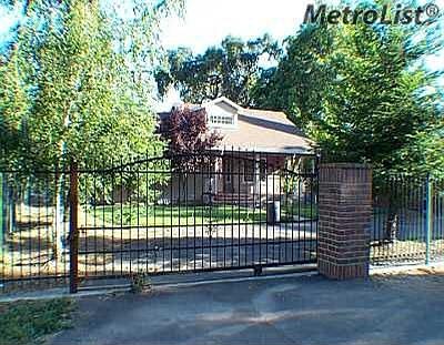 1st image of 1838 Los Robles Blvd