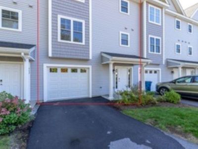 115 Forestedge Way, Manchester, NH, 03102