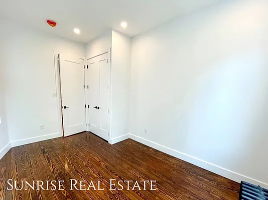 Rented by Sunrise Real Estate | media 5