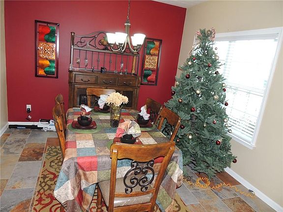 5th image of 68 Willow Trace Dr