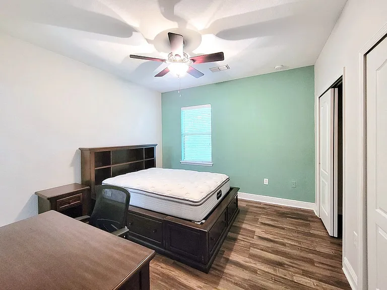 2946 SW 35th Pl #44 — Photo 14