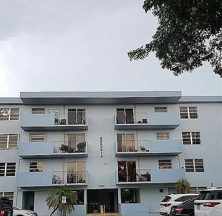 5th image of 1221 SW 122nd Ave APT 206