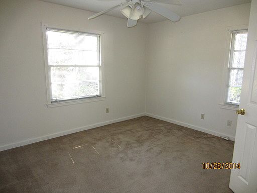 3rd image of 1202 McRee Dr